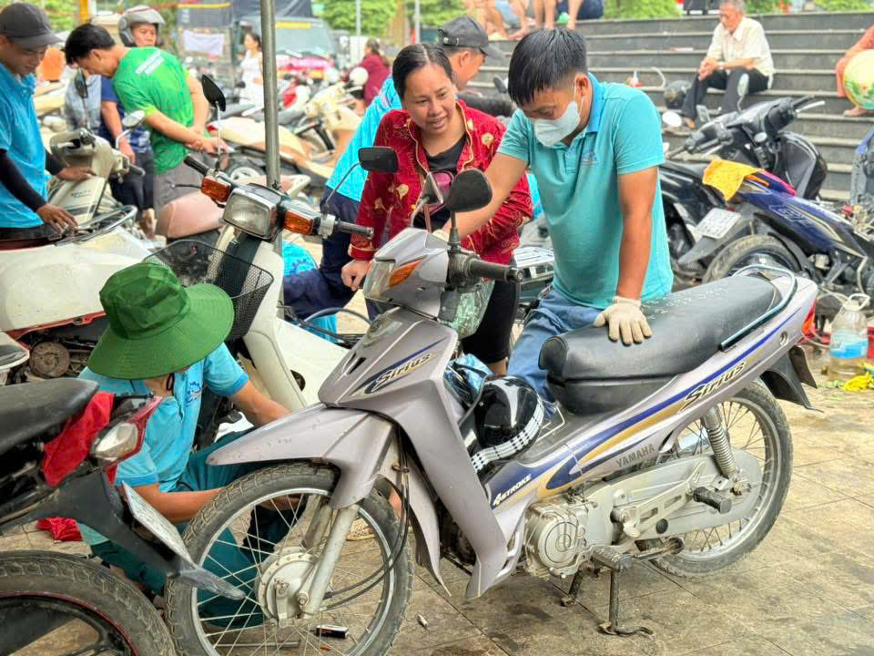 z7223018045062dea1e06c835f449a081e299e3b86c9f6